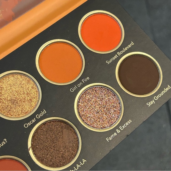 Stay Juicy Los Angeles Eyeshadow Palatte - Picture 7 of 9